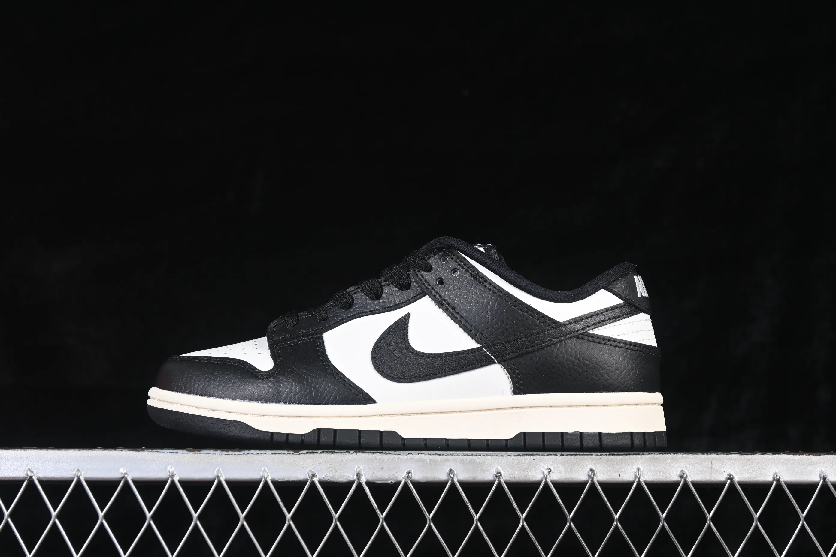 All Categories Nk SB Dunk Series Nk SB Dunk Low Low-top sneakers Nike SB Dunk Low Black and White Panda Low-top casual sneakers HQ7487-100